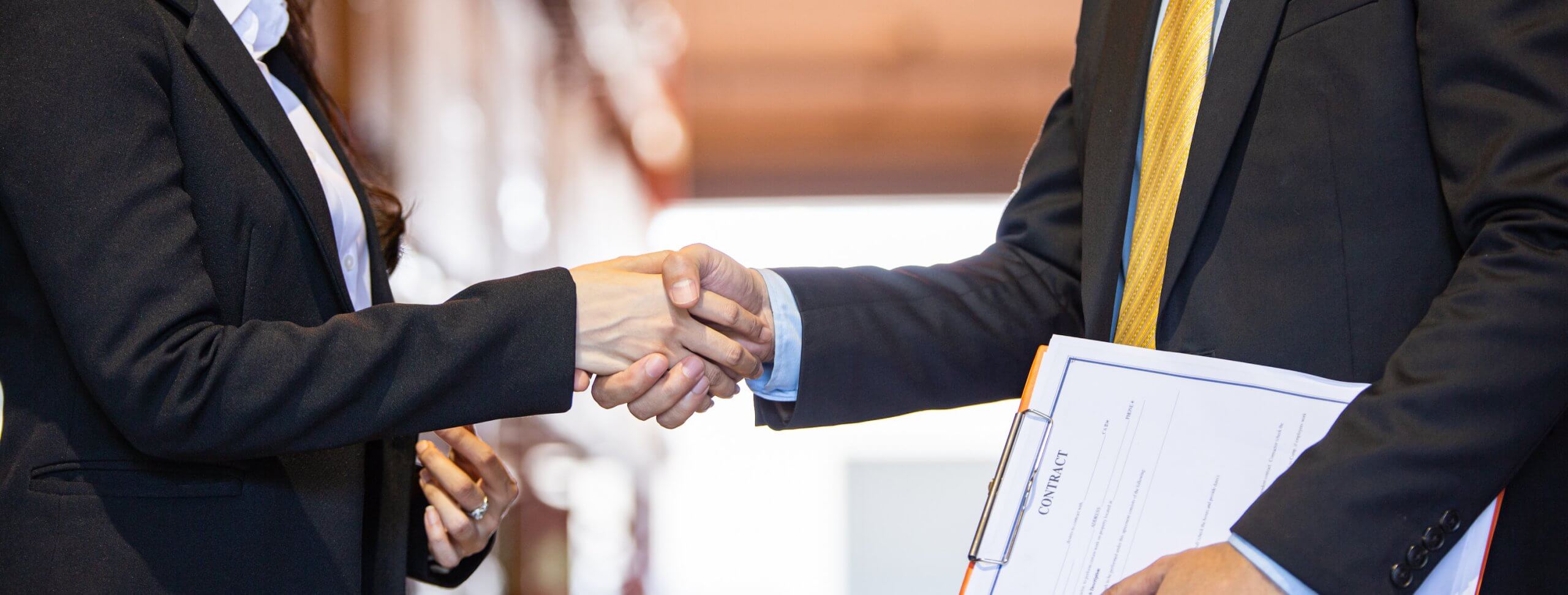 The Top 10 Mistakes To Avoid When Buying A Home In Toronto 17 Business People Handshake To Greeting Or Closing D 2022 05 19 17 24 09 Utc 1 Scaled